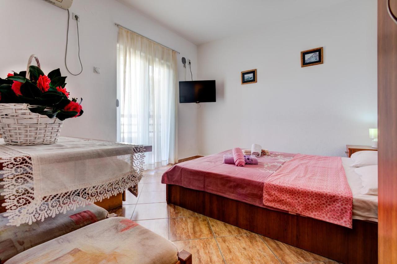 Villa Savovic Petrovac Exterior foto